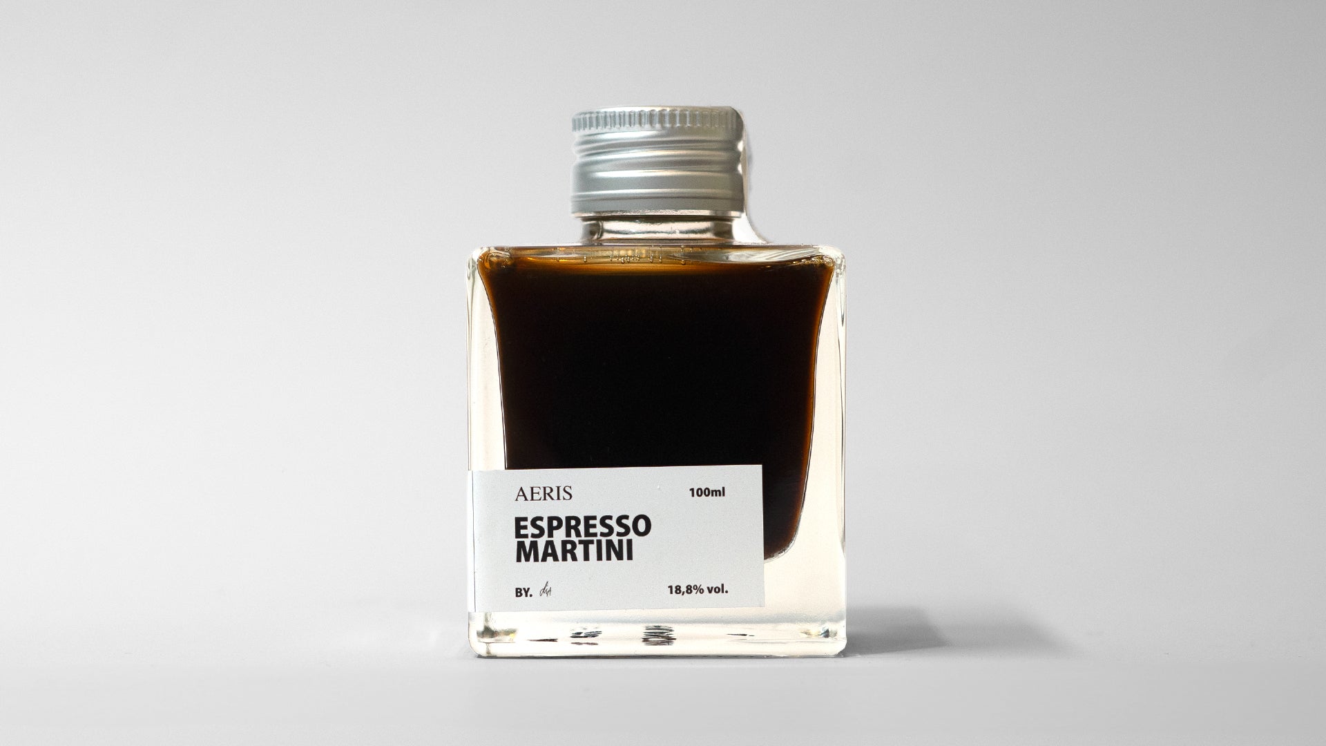 Flaske med Aeris Espresso Martini, 10 cl - færdigblandet cocktail med kaffe og vodka