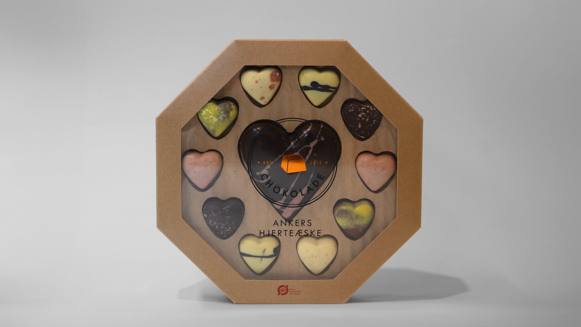 Ankers chokoladehjerter i hjerteæske - elegante chokoladehjerter i gaveæske