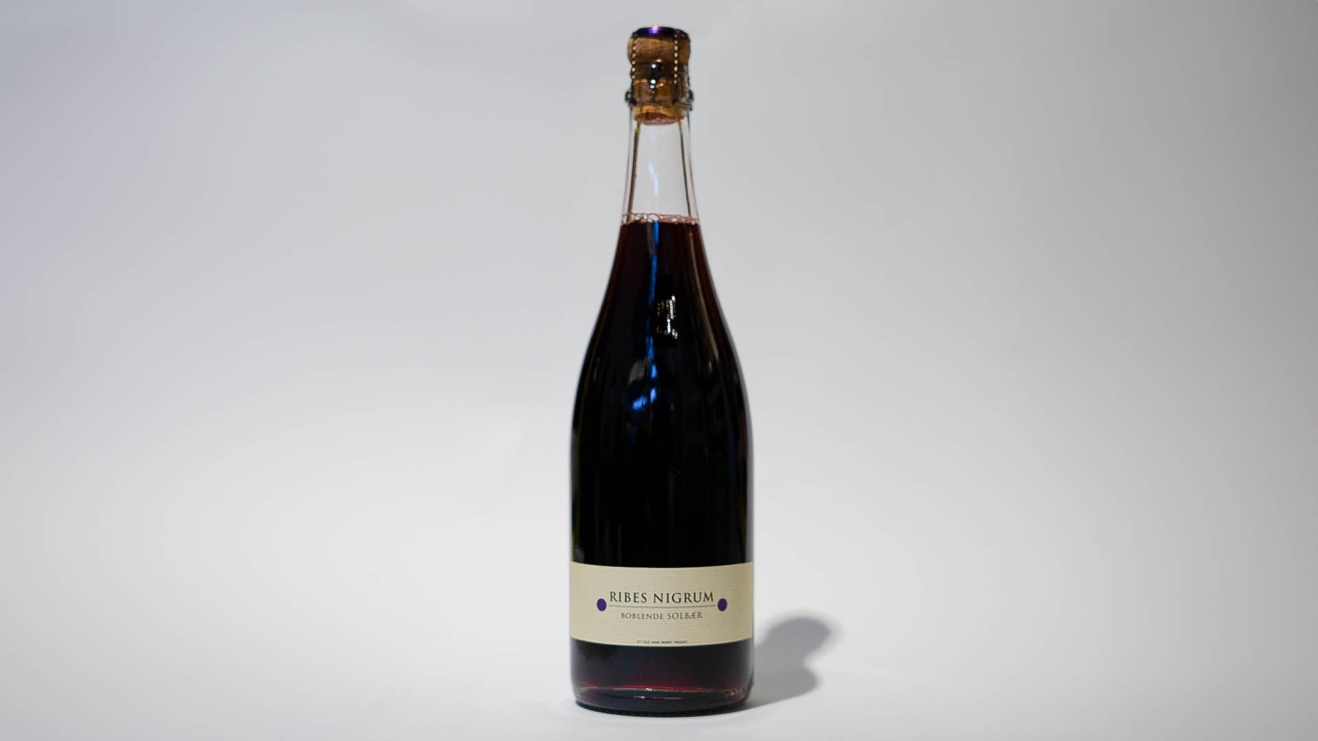 Cold hand winery ribes nigrum æble cider på 75cl flaske