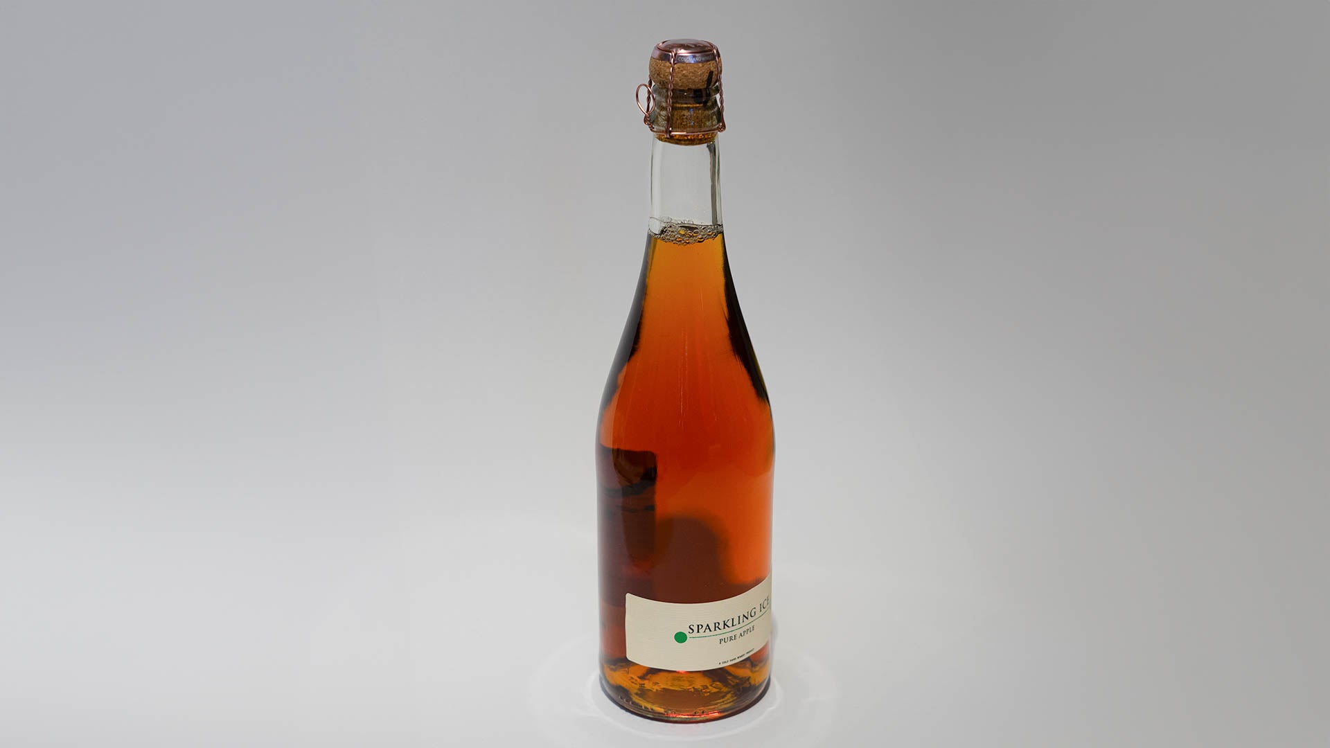 Cold Hand Winery - Sparkling Ice Æbler, 75 cl