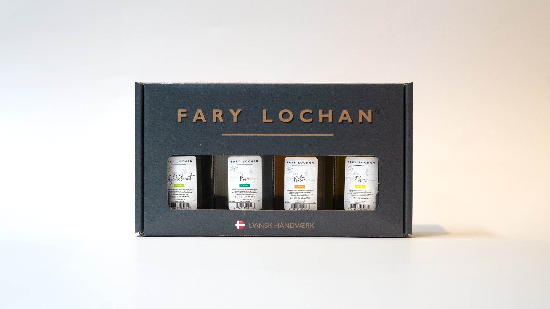 Fary Lochan gaveæske med snaps sample box på 5cl flasker