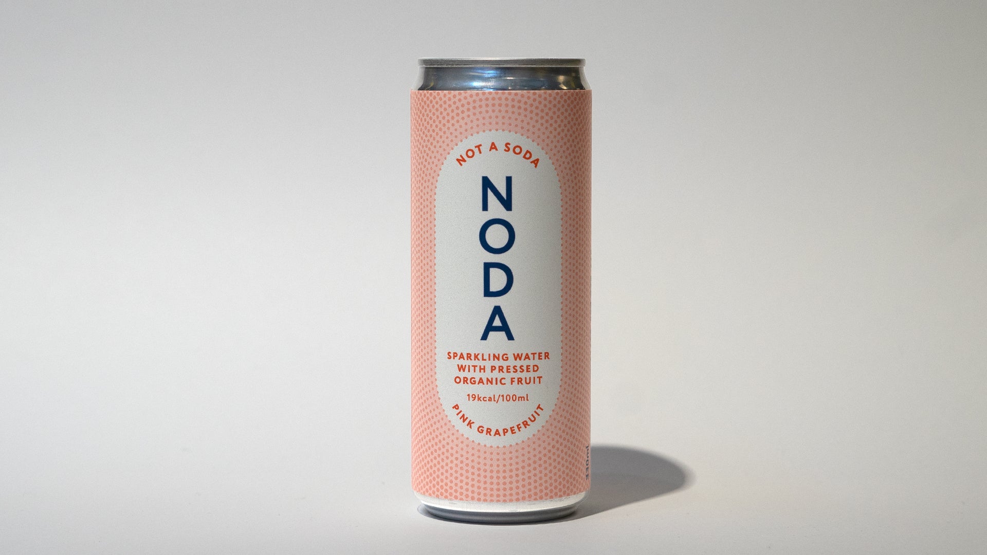 NODA pink grapefruit øko læskedrik på 33cl dåse
