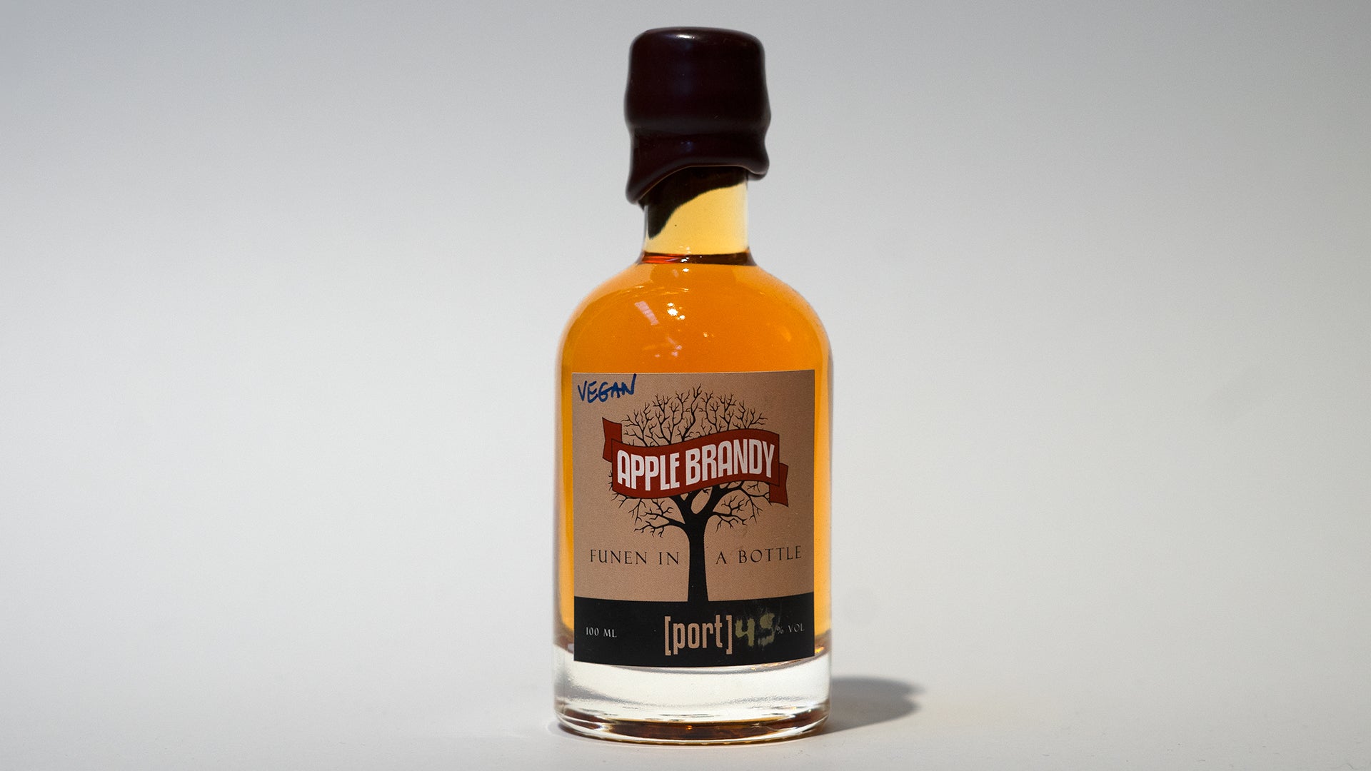 Northfunen Distillers apple brandy port eller sherry whisky på 10cl flaske.