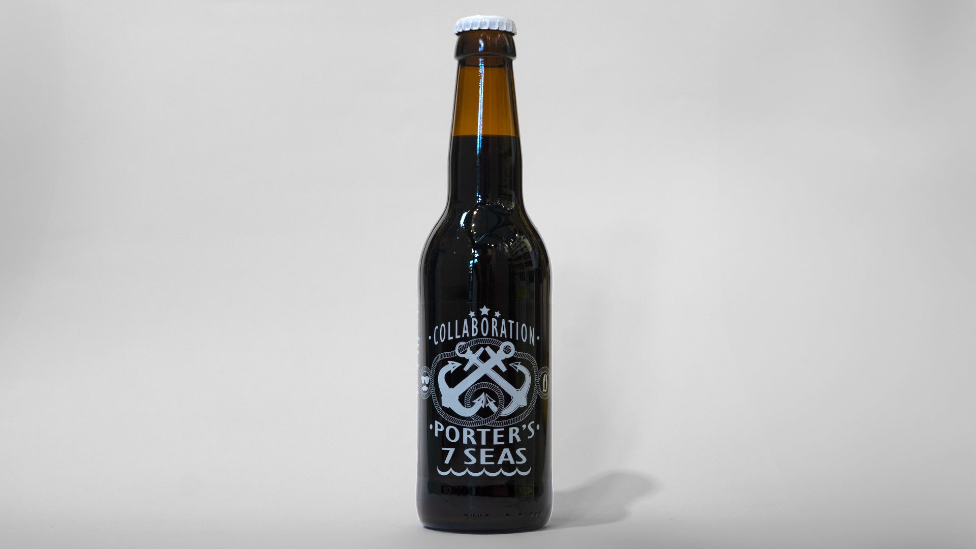 Flaske med Thurø Bryghus Porter's 7 Seas, 33 cl - kraftig og mørk porter