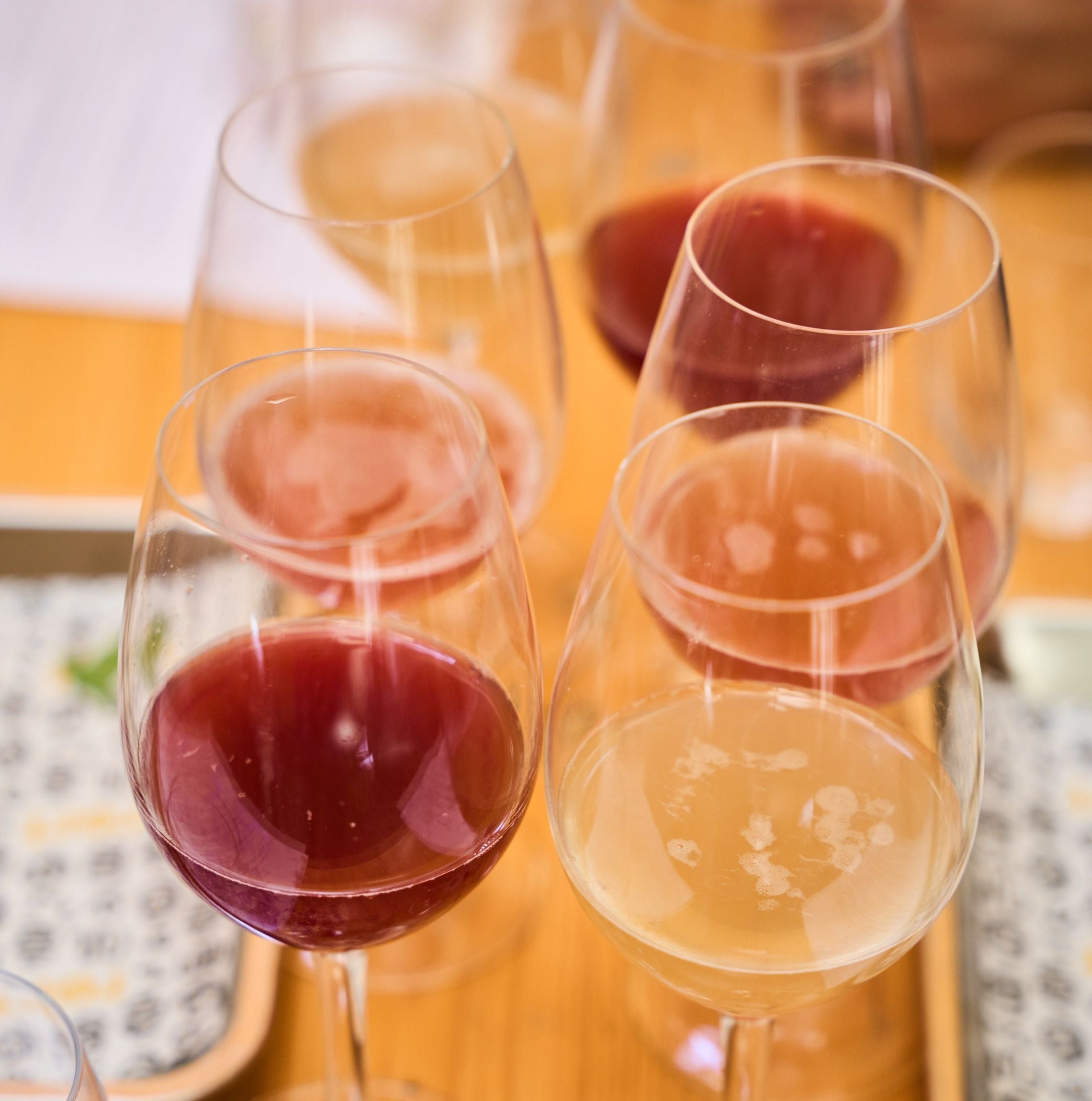 Alkoholfri vin og "proxies" med karakter